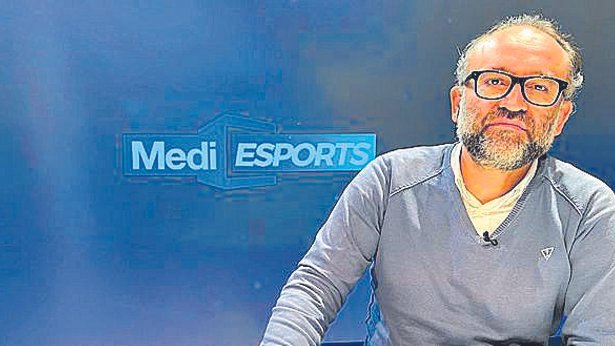 Javi Mata es el encargado de presentar la versión del Villarreal de 'Mediesports'