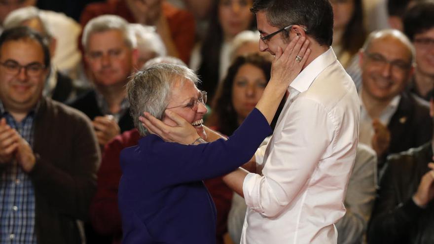 El diputado socialista y coordinador de la ponencia política, Eduardo Madina, junto a la exministra socialista Matilde Fernández