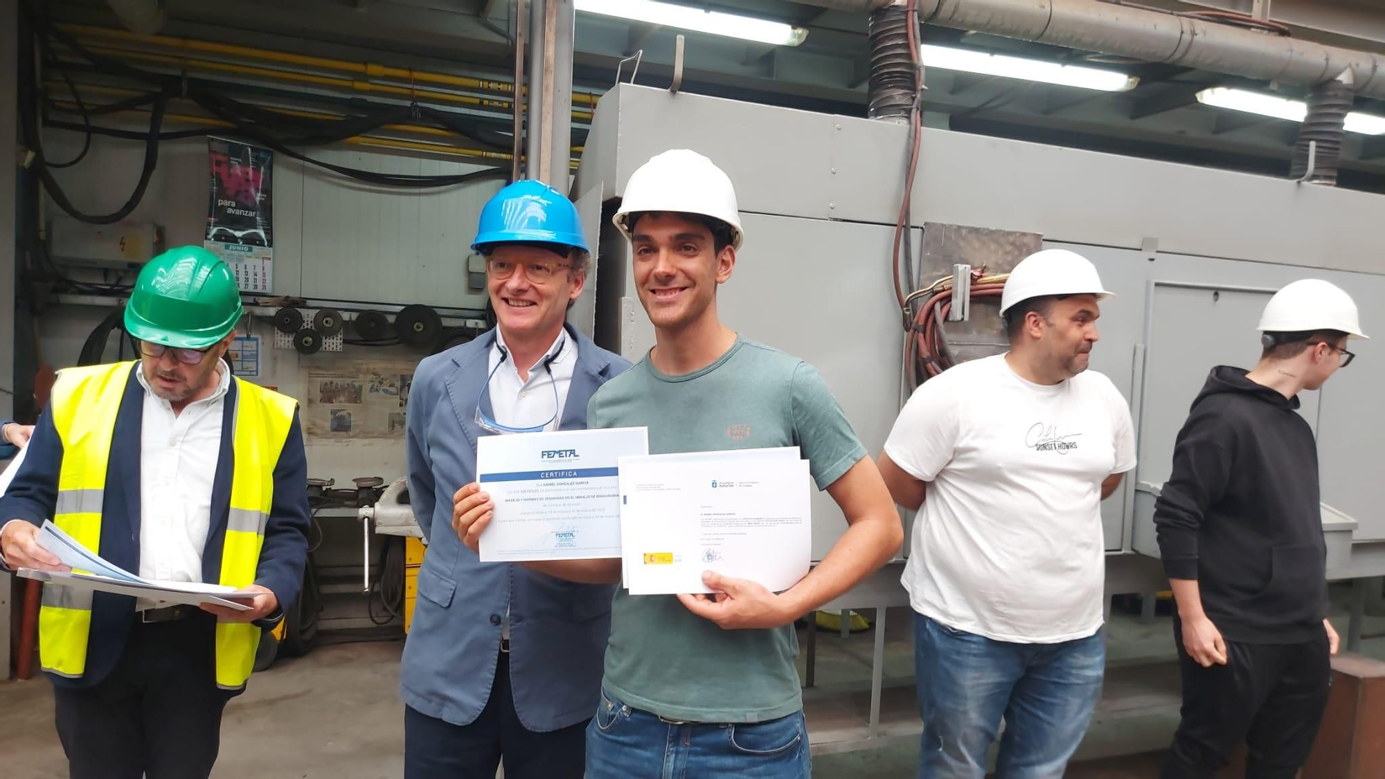 En imágenes: Así fue la entrega de títulos del curso de formación a la carta del Sepepa para Gondán