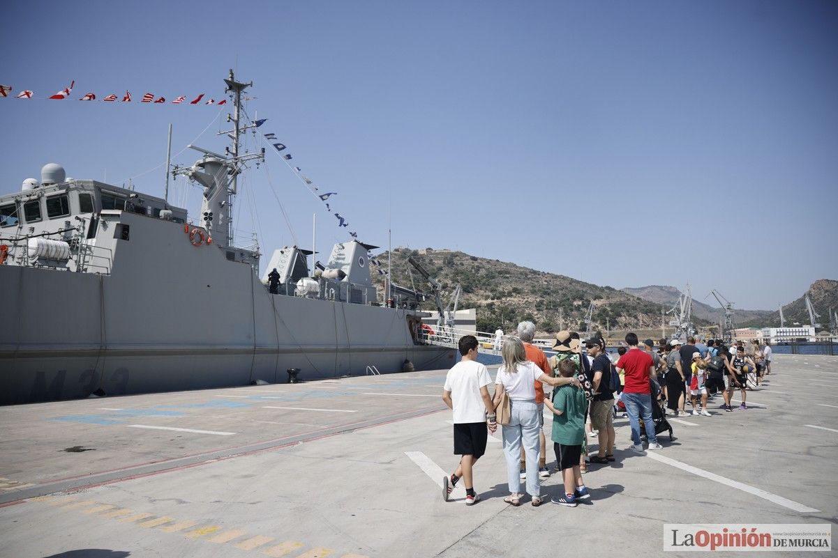 Las mejores imágenes del Día de las Fuerzas Armadas en Cartagena