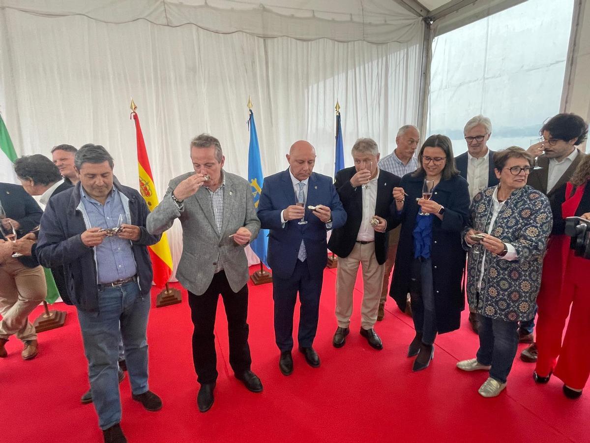 Comienza el festival dedicado a saborear ostras en Castropol