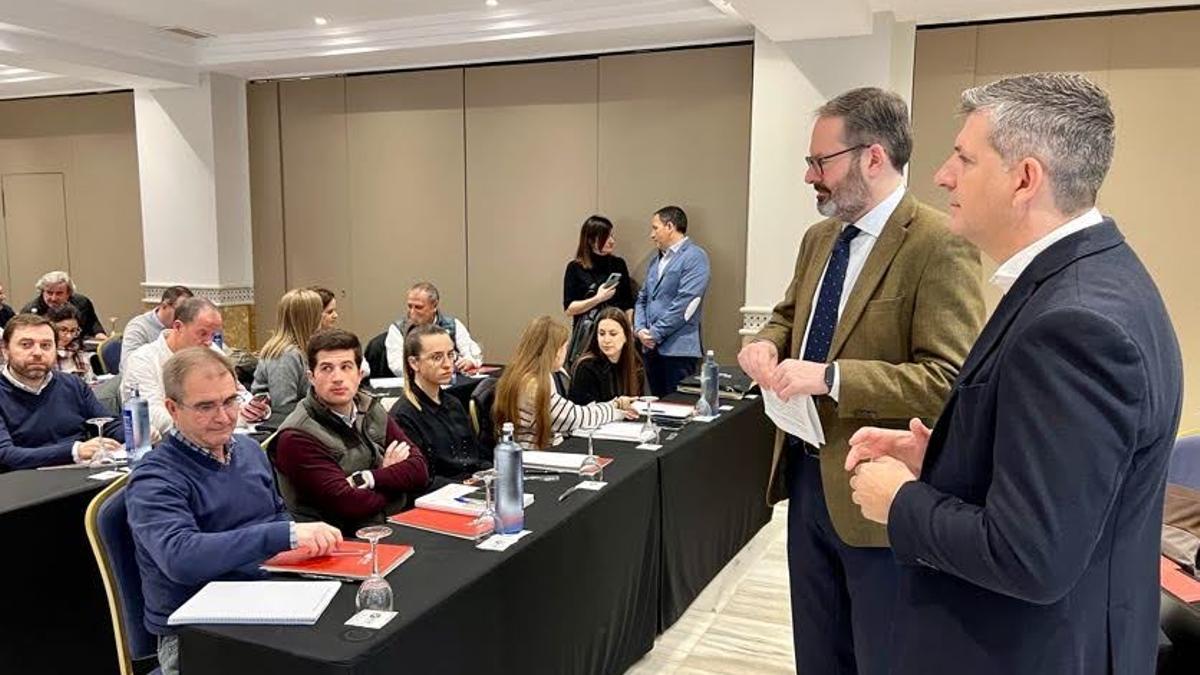 Molina y Acosta, durante las jornadas sobre la PAC de Cooperativas Agroalimentarias.