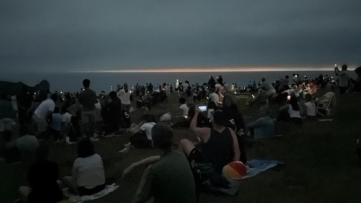 El eclipse no se deja ver en el Oriente: nubes en la costa, niebla en la montaña