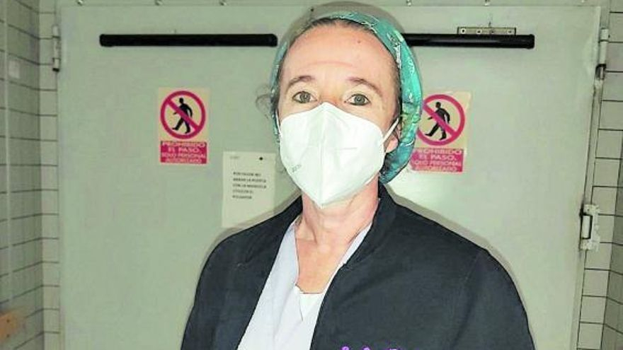 La responsable de UCI del Hospital General de Elche, la doctora Adoración Alcalá. | INFORMACIÓN