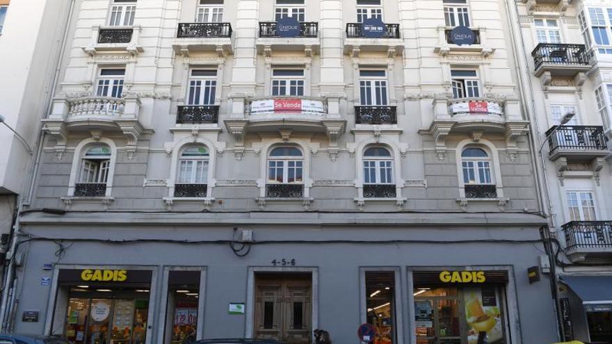 Un edificio en la Plaza de Lugo, en A Coruña