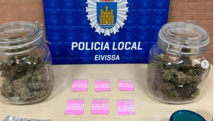 Detenido un conductor en Ibiza con varias drogas en el coche