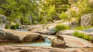 El refugio de Quim Gutiérrez es un pueblo de la Sierra de Madrid: "Ambos escuchábamos la llamada de los pájaros"