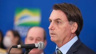 Bolsonaro: "El brasileño no se contagia porque es capaz de bucear en una alcantarilla"