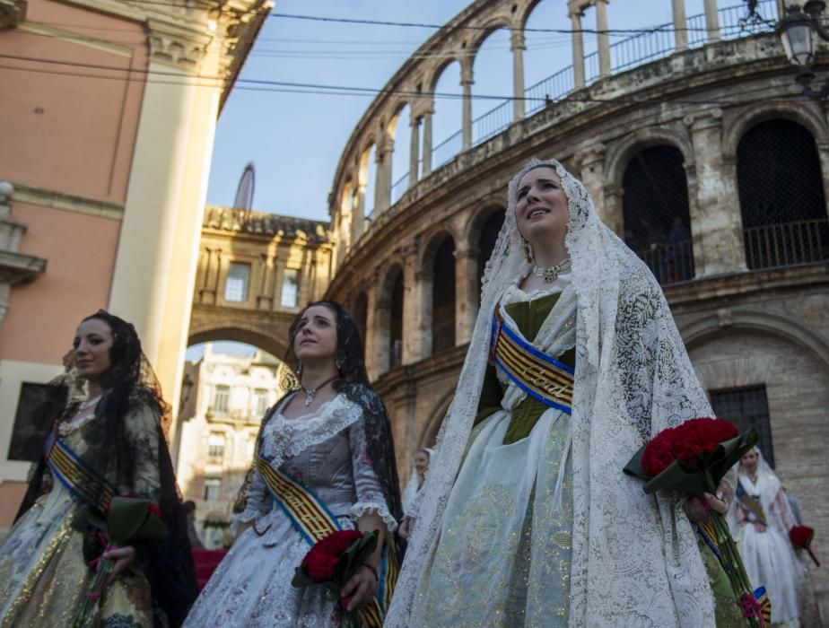 Primer día de Ofrenda de Fallas