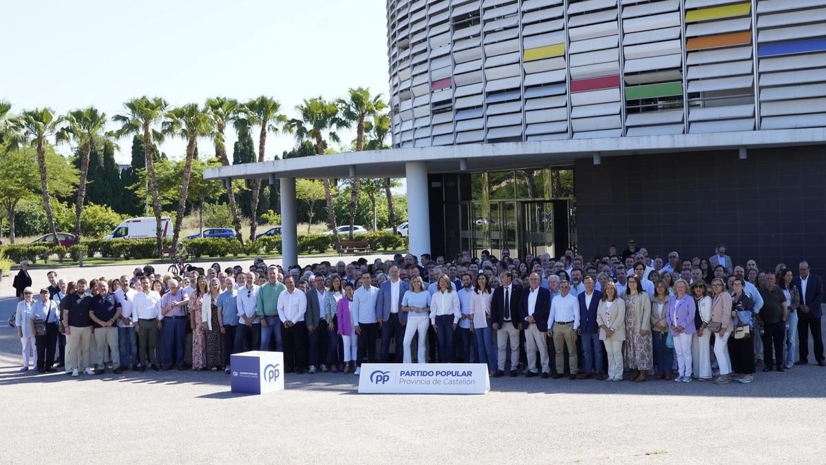 Foto de familia de la delegación del PP de la provincia de Castellón, con Marta Barrachina al frente.