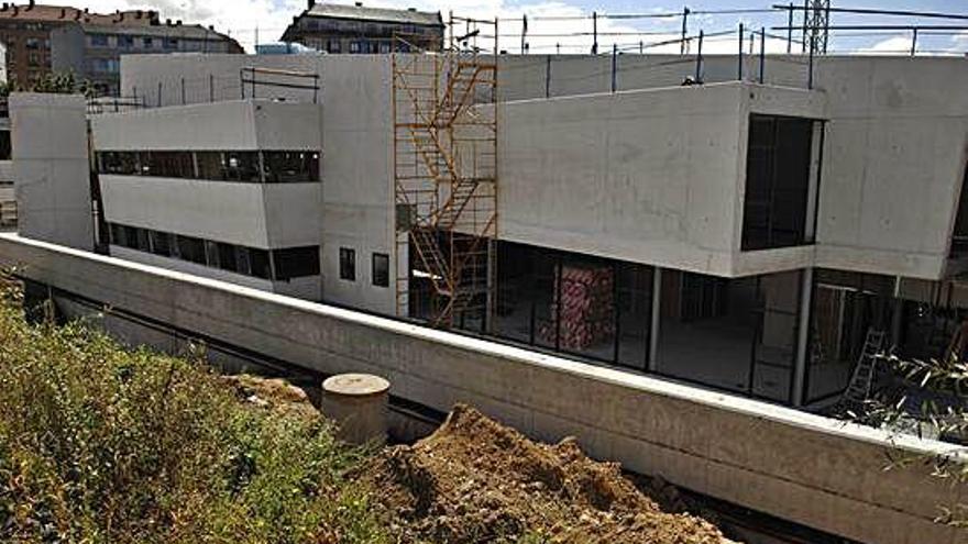 Obras de ampliación del colegio Graxal II, para las que se firmó el convenio pendiente.