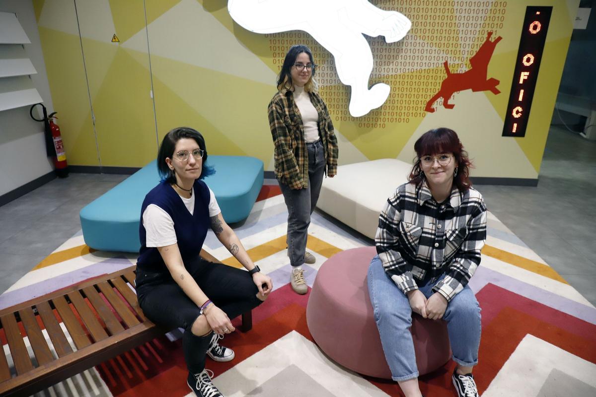 Lucía Herrero, Marta Zarca y María Cerro, en el Polo Digital.
