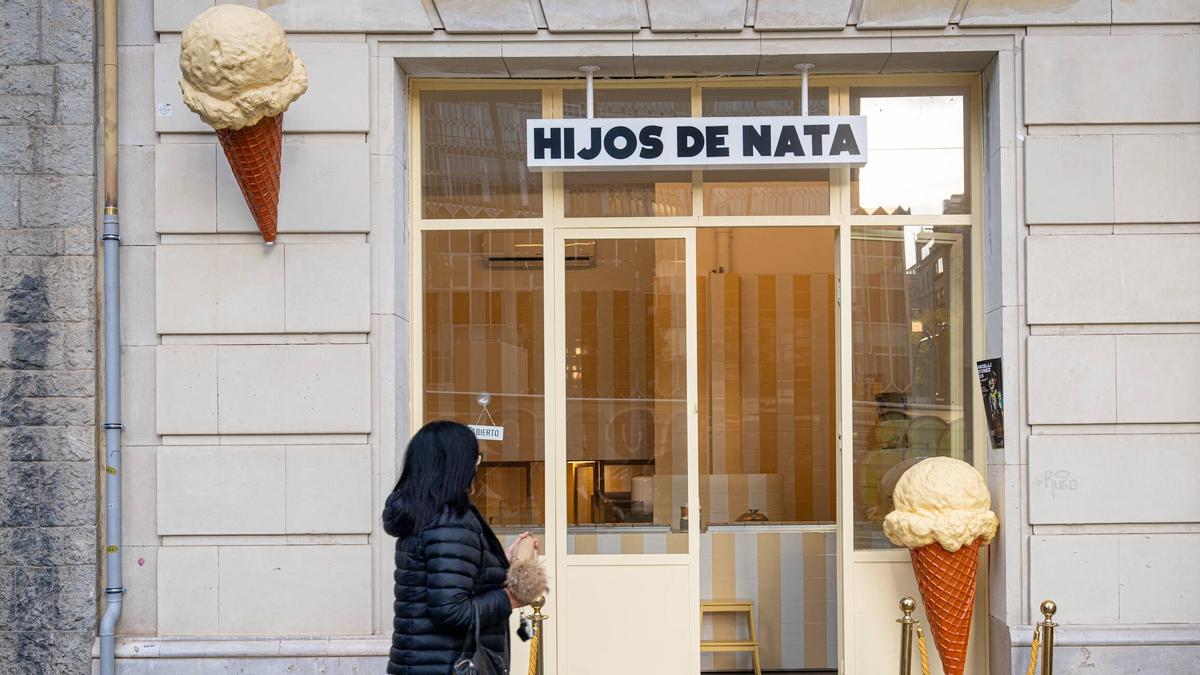 La entrada de la heladería Hijos de Nata.