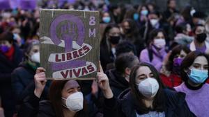 ENQUESTA DIA DE LA DONA | ¿Aniràs a la manifestació del 8 de març a Barcelona?