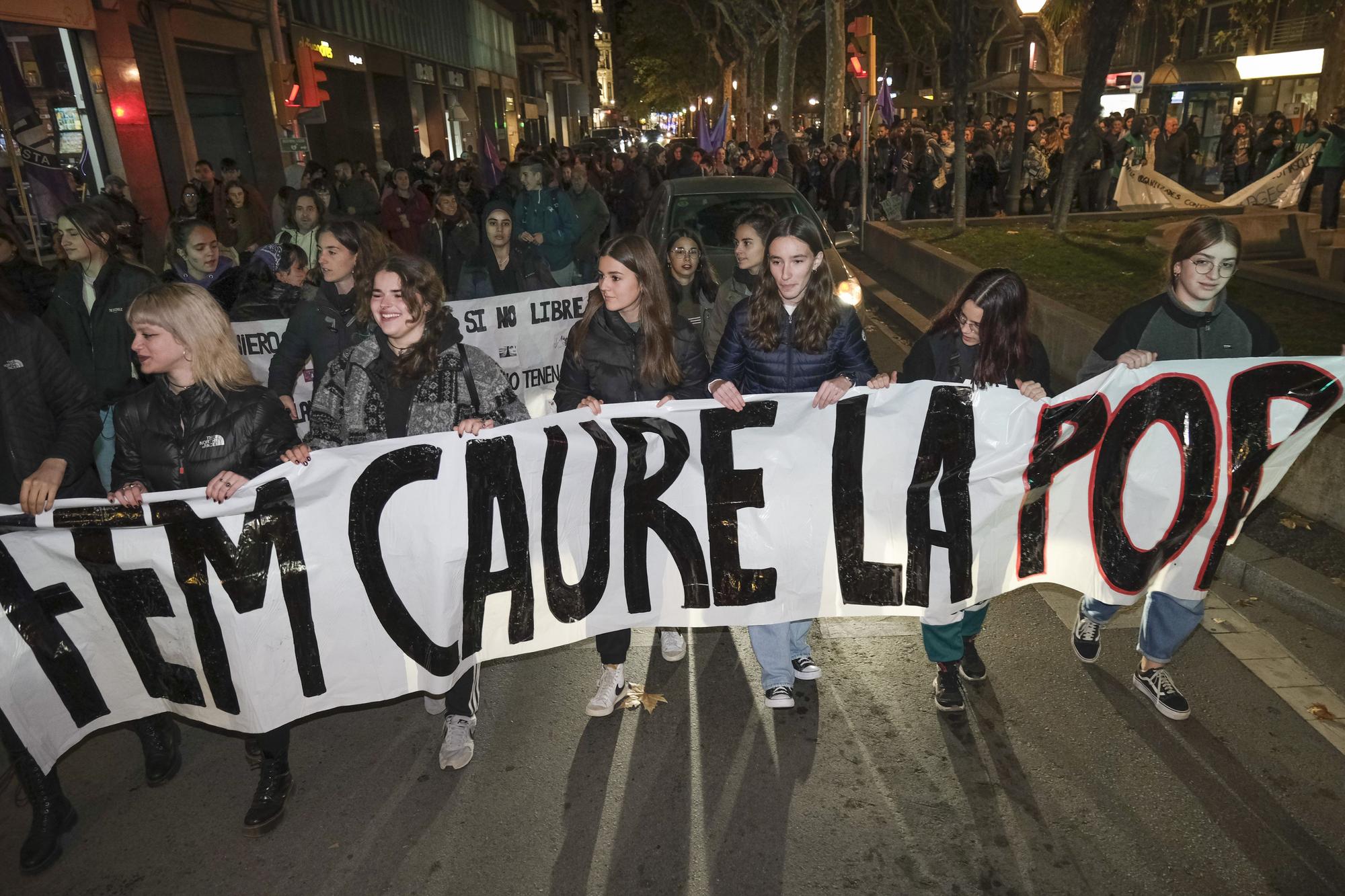 Manresa clama contra la violència masclista, en fotos