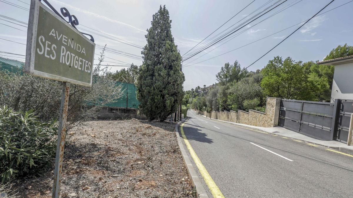 Entrada a la urbanización de Ses Rotgetes de Esporles.