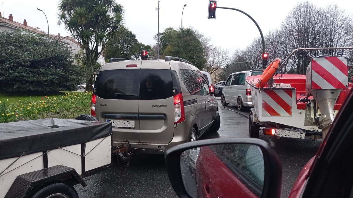 La &quot;caravana de la mejilla&quot; que esta mañana colapsa Santiago.