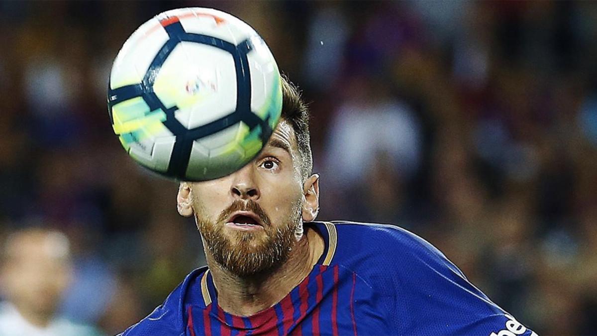 El idilio de Messi con el gol no tiene fin. El argentino ya ha marcado 100 goles con el FC Barcelona en competición europea