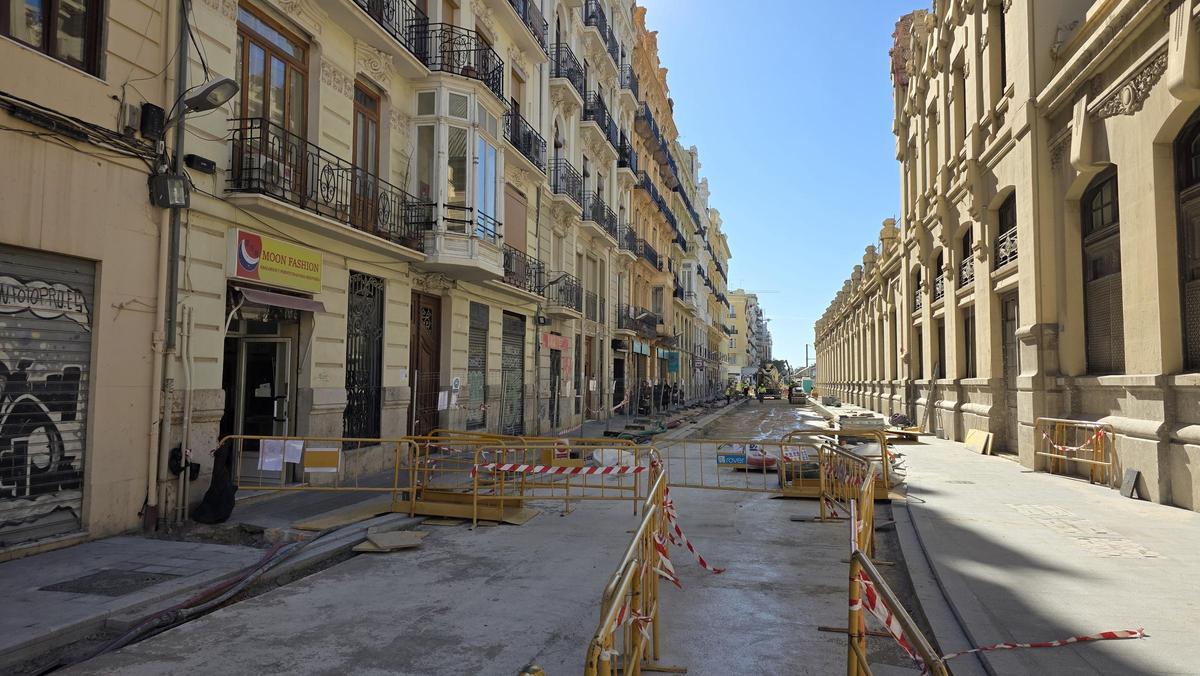 La calle Alicante no abrirá, en principio antes de mitad de diciembre