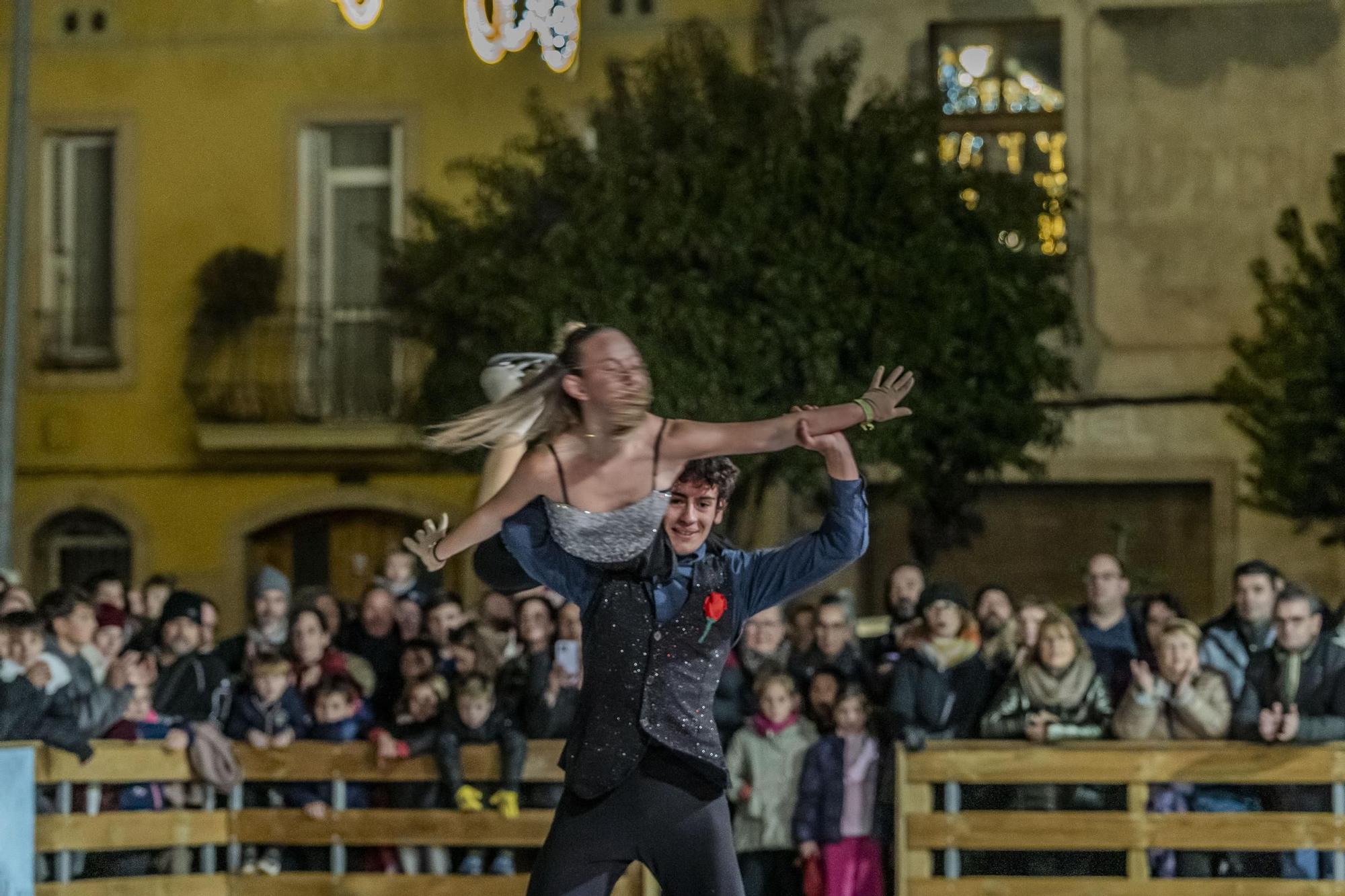 Sant Fruitós obre la pista de gel i el Mercat de Nadal