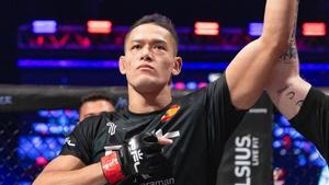 Costello Van Steenis, peleador de PFL