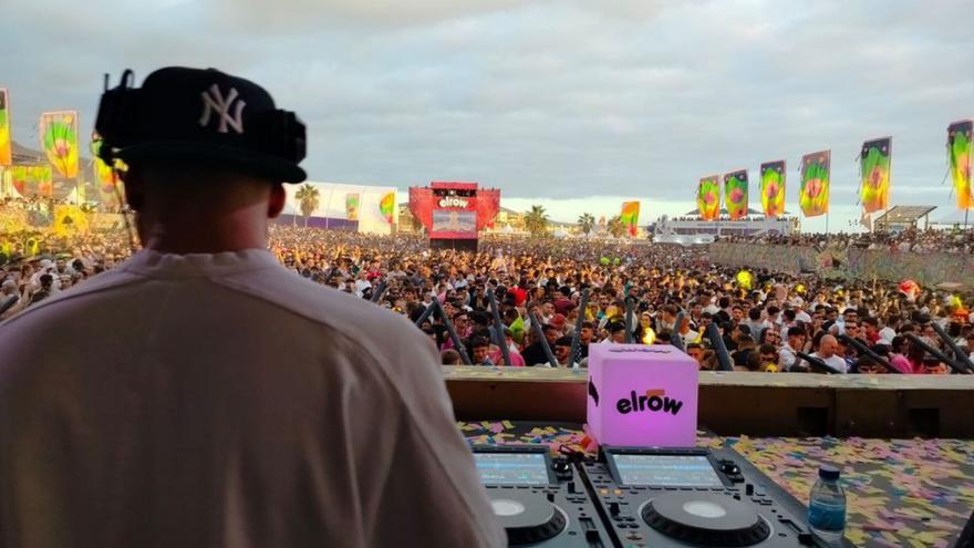 El Row reunió a 20.000 personas en Costa Adeje en una jornada marcada por la música y la fantasía.