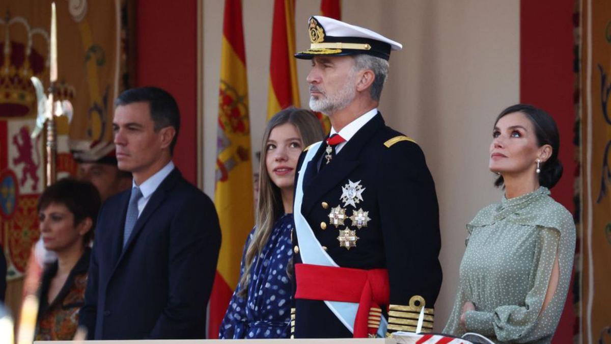 Sánchez, Sofia, Felip VI i Letícia a la desfilada militar  | EDUARDO PARRA/EP