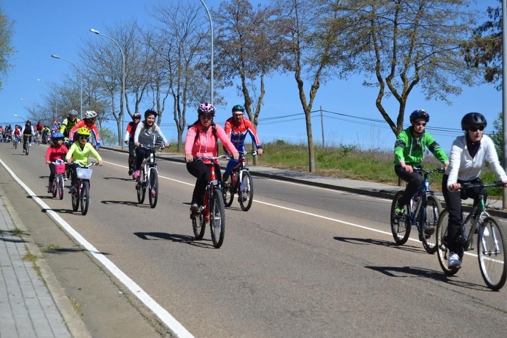 El Día de la Bici en Benavente, en imágenes