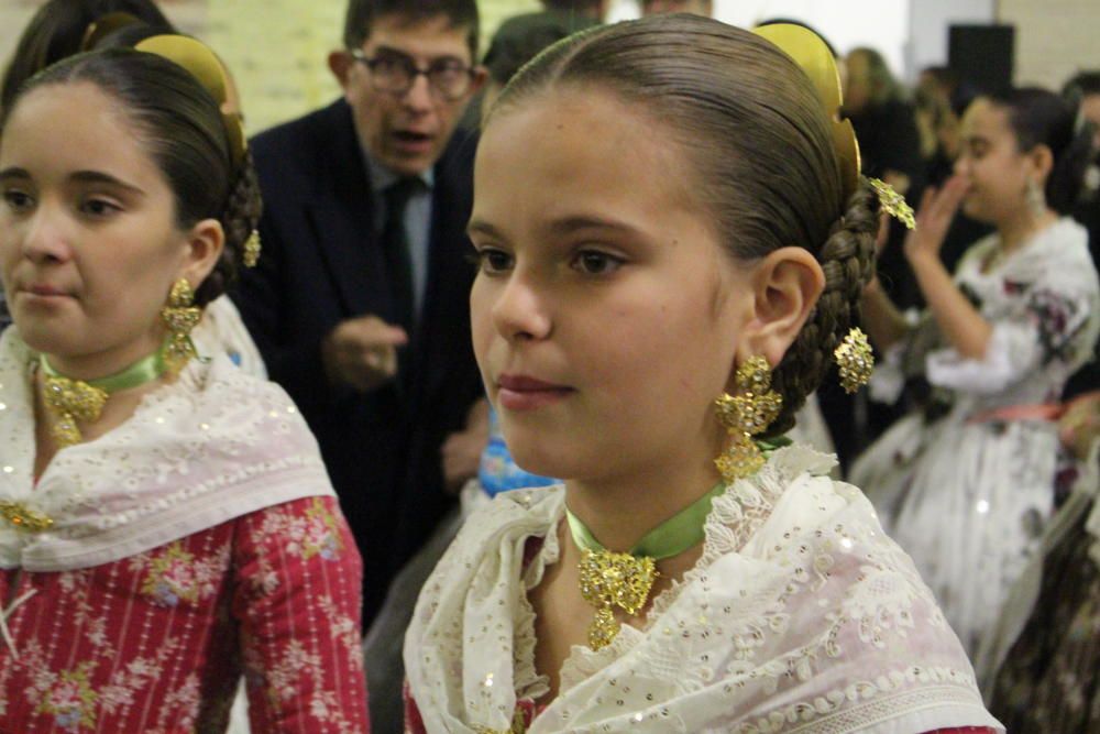 La sociedad fallera del Marítim se reúne en la fiesta de los bocetos