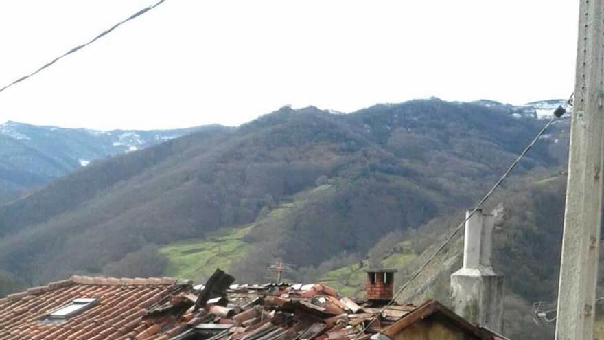 La vivienda afectada, tras el incendio.