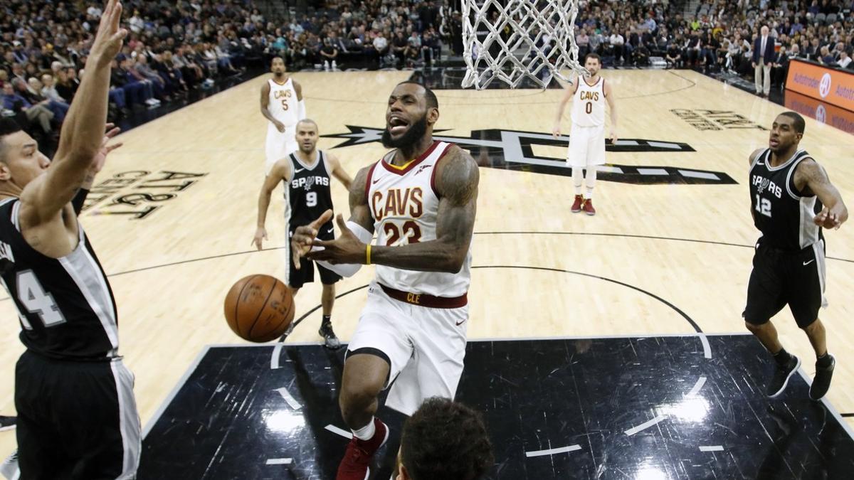 Cleveland Cavaliers v San Antonio Spurs