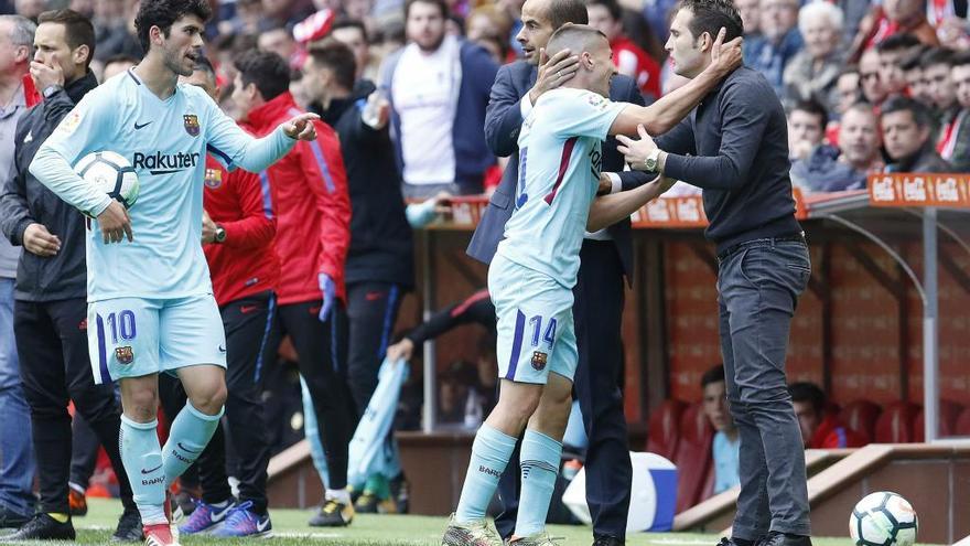 Baraja se disculpa tras el agarrón en el partido entre el Sporting y el Barcelona B.