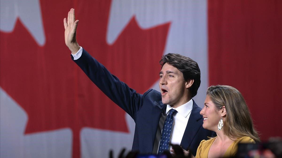 zentauroepp50521052 liberal leader justin trudeau and wife sophie gregoire trude191022180056