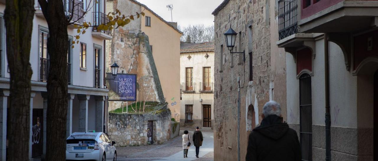 Plaza de los Ciento, en el Casco Histórico, donde se desplegará fibra óptica.