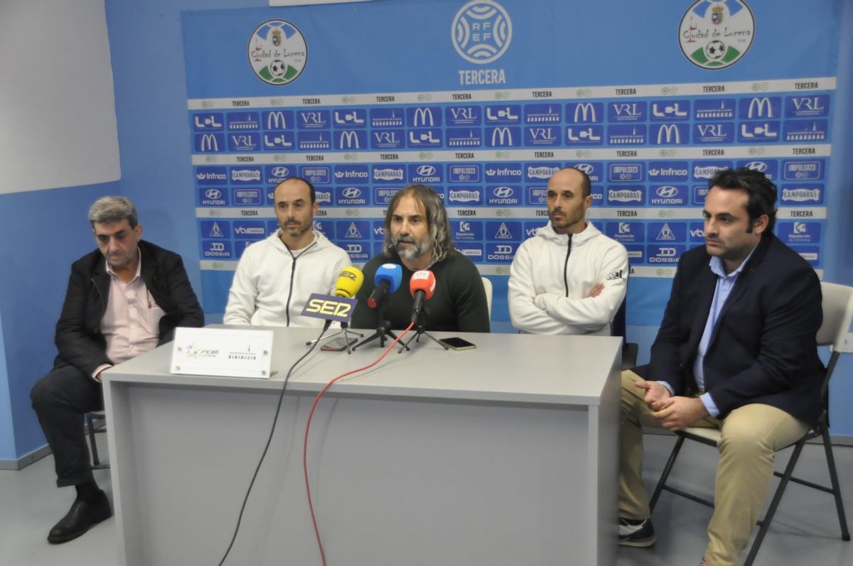 Rueda de prensa de despedida de los hermanos Carrasco en el Ciudad de Lucena.