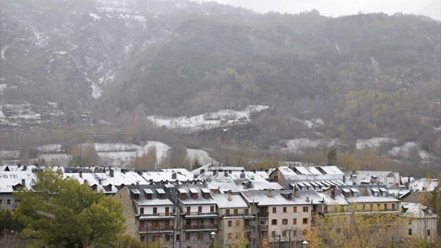 El ‘invierno’ irrumpe con vientos fuertes y nevadas