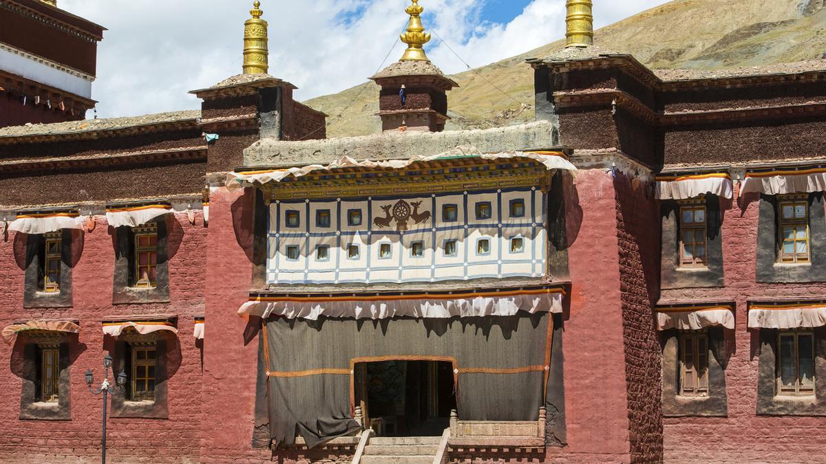 El Monasterio de Sakya y su joya oculta: la biblioteca de oro del budismo tibetano