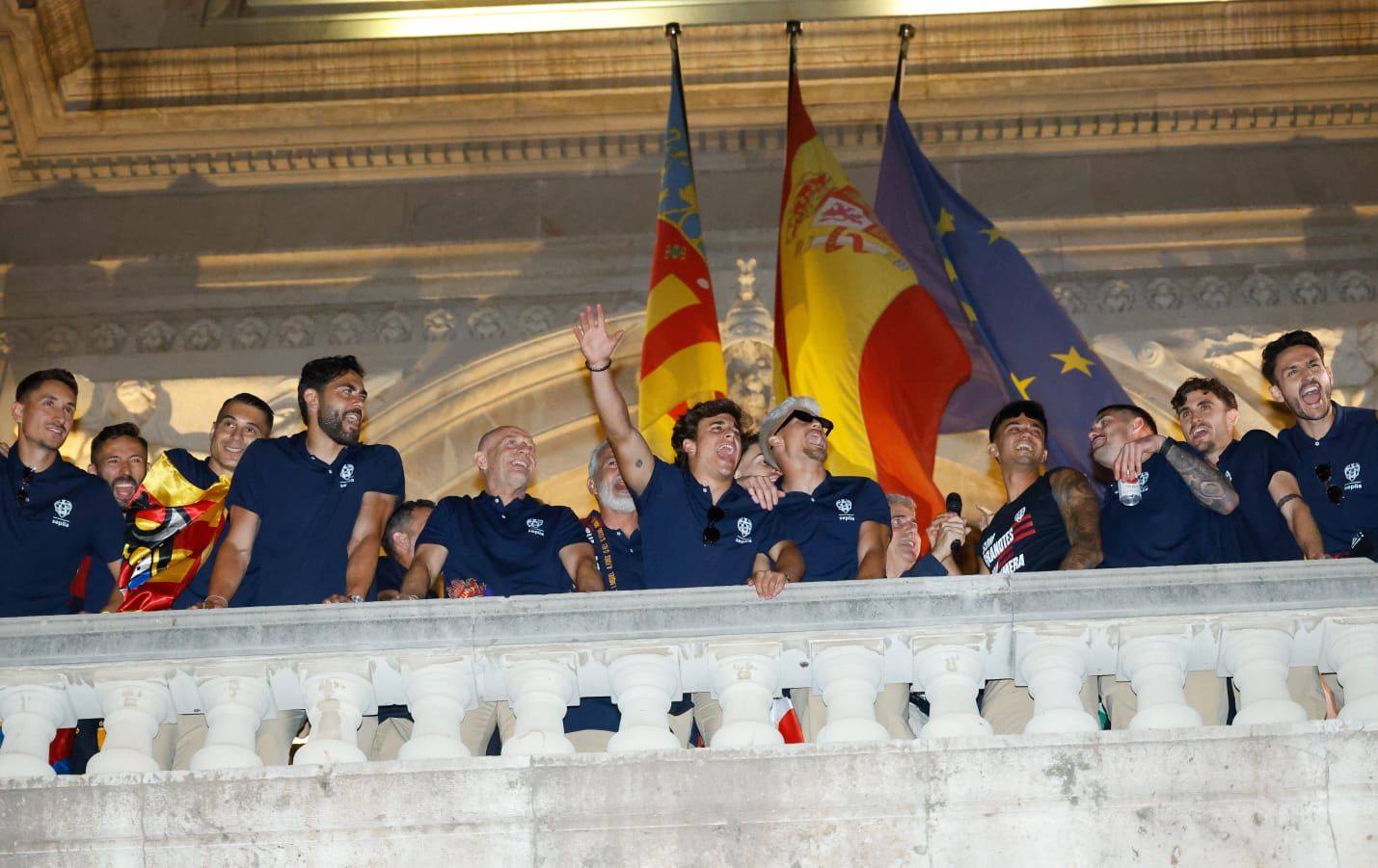 Todas las fotos de la rúa del Levante UD por su ascenso a Primera División