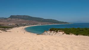 Duna de Bolonia (monumento natural), en la ensenada del mismo nombre, en Cádiz.