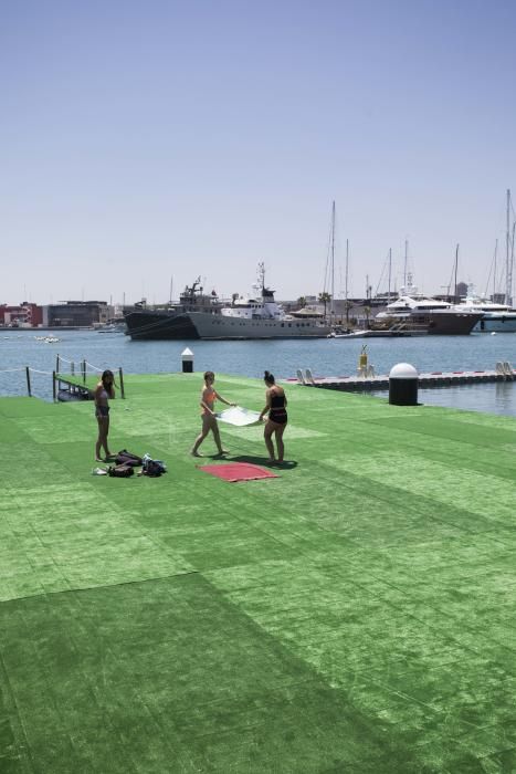 Nueva zona de baño en la Marina de València