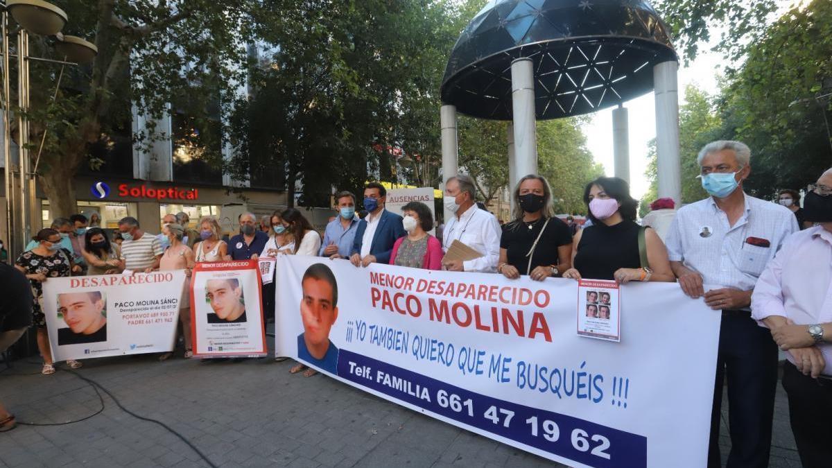 Trabajadores de Mercado Victoria apoyarán mañana a la familia de Paco Molina con un acto