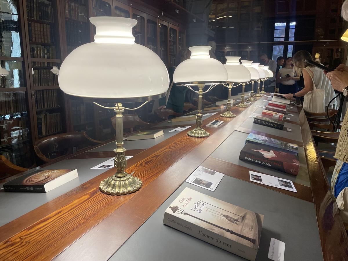 27/05/2026 Exposición de 'La sombra del viento' de Carlos Ruiz Zafón. El editor Emili Rosales asegura que es un "símbolo de la pervivencia de los libros" CATALUÑA ESPAÑA EUROPA BARCELONA CULTURA