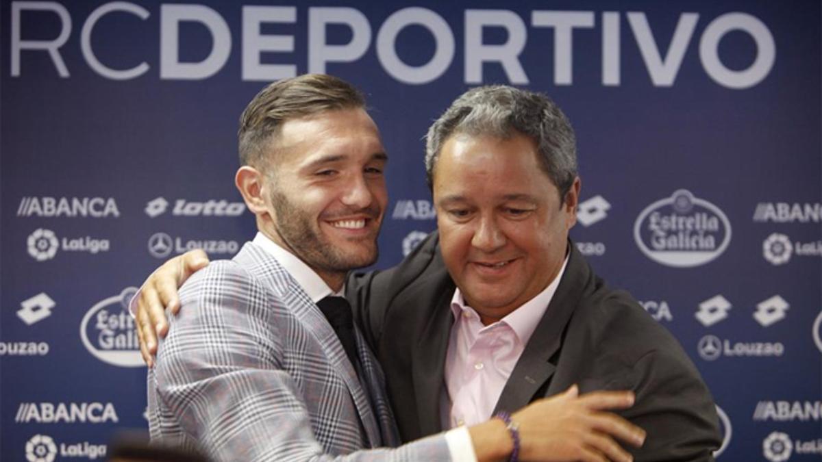 Lucas Pérez se despidió del Deportivo con muestras de cariño