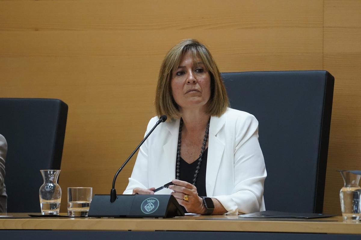 Núria Marín se despide de la alcaldía de LHospitalet de Llobregat en su último pleno