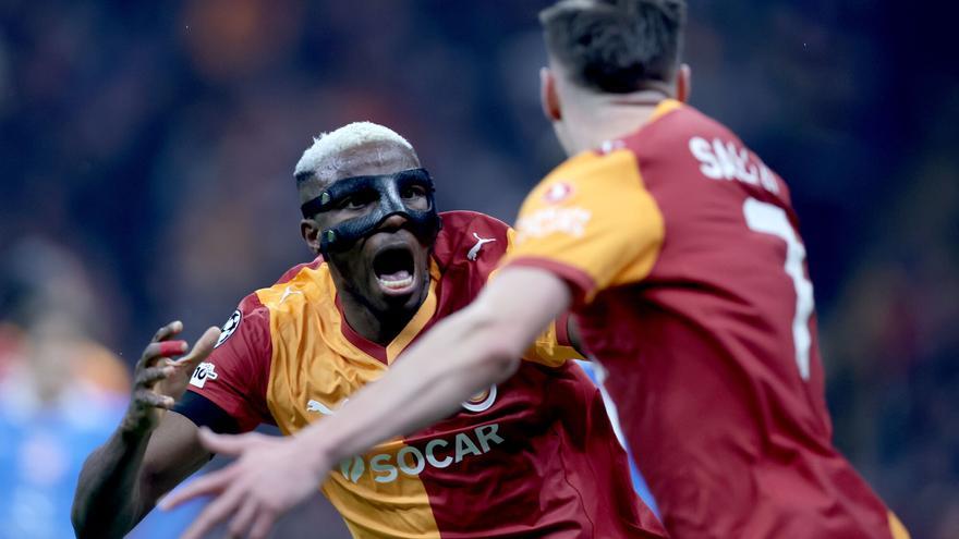 La Premier League pretende a Osimhen