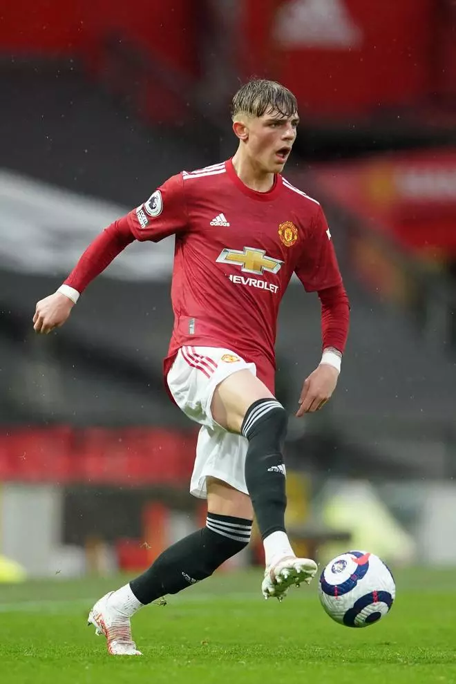 ¡Los 7 jugadores que podrían abandonar el Manchester United en verano!