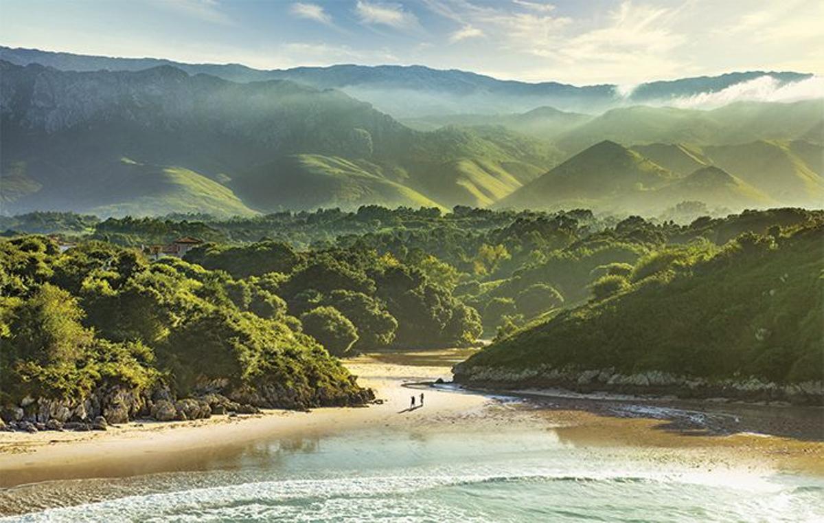 La playa de Poo, en Llanes