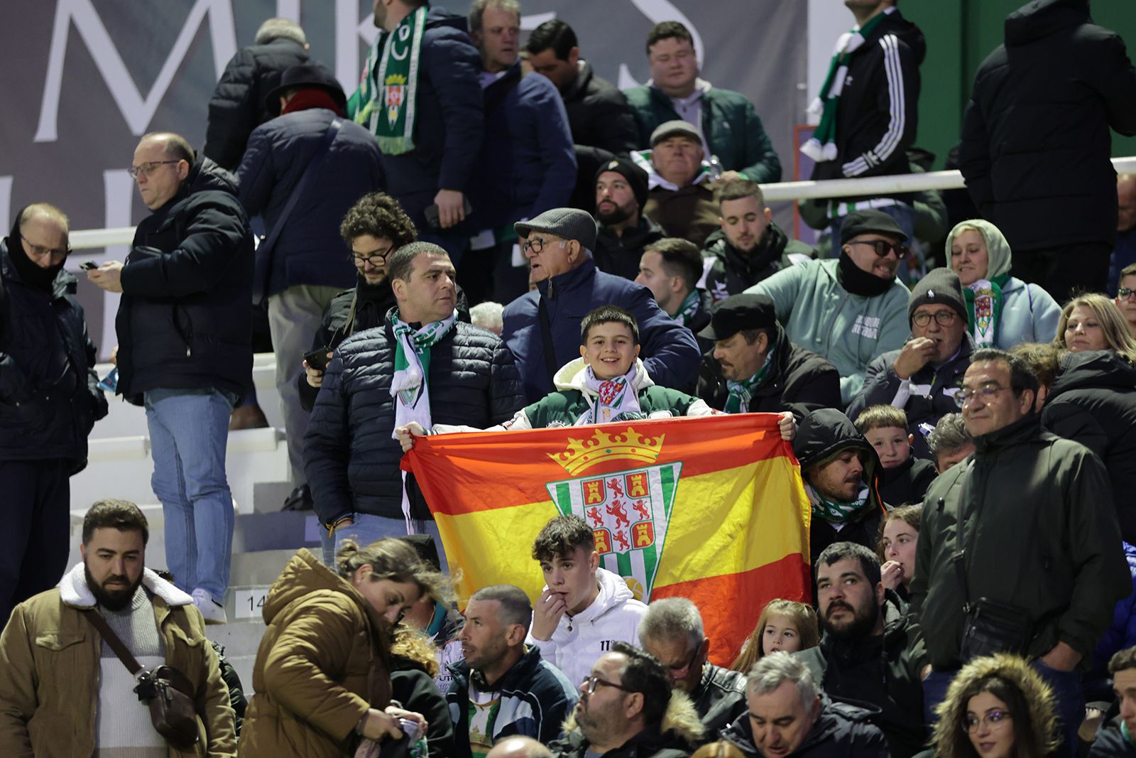 Antequera-Córdoba CF: las imágenes de la afición blanquiverde