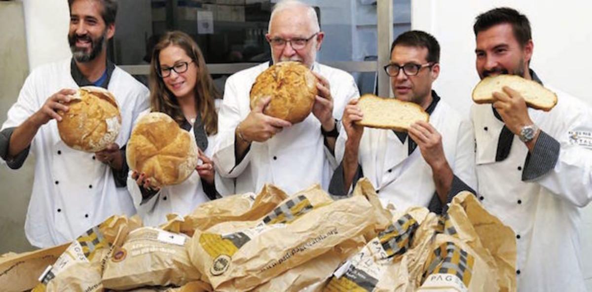 Els treballadors del Forn Ernest Righetti, de Gavà.