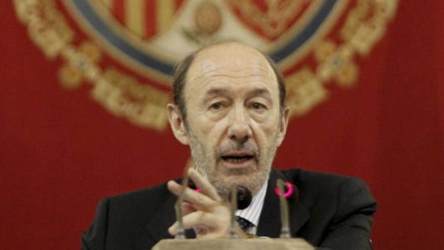 Rubalcaba presentarà una moció de censura si Rajoy no compareix